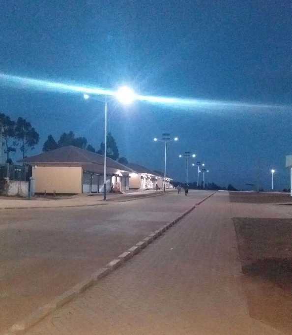 宜兴市非洲科特迪瓦太阳能路灯工程